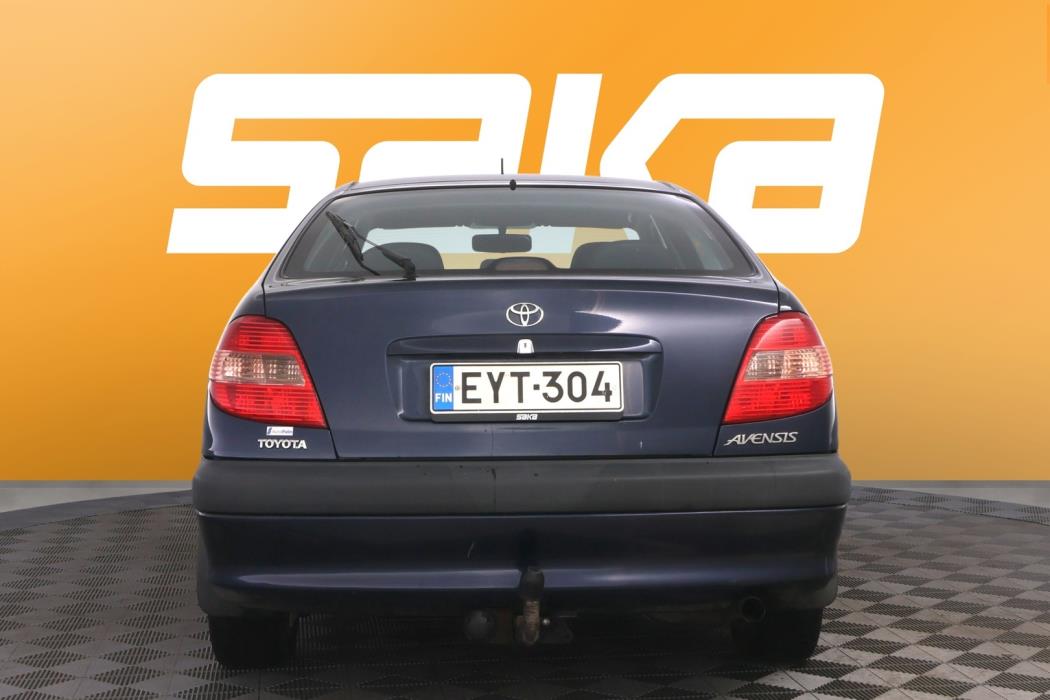 TOYOTA Avensis 2001