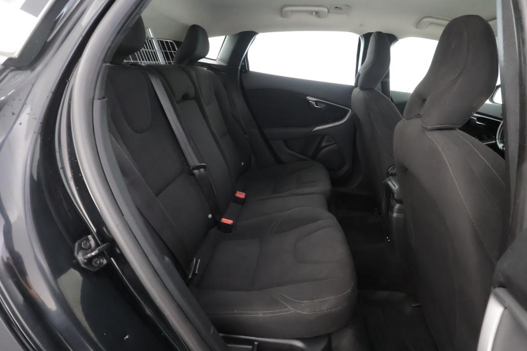 VOLVO V40 2013
