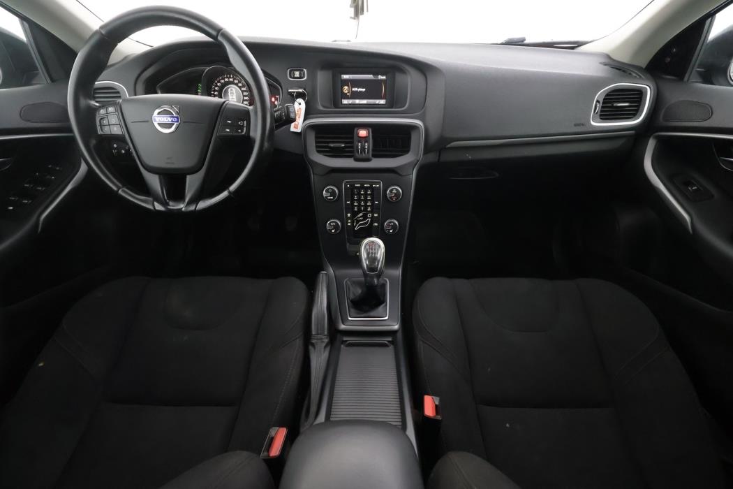 VOLVO V40 2013