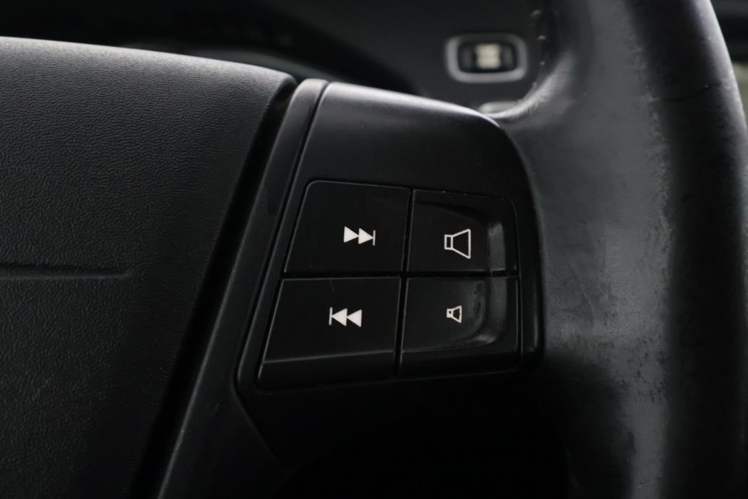 VOLVO V40 2013