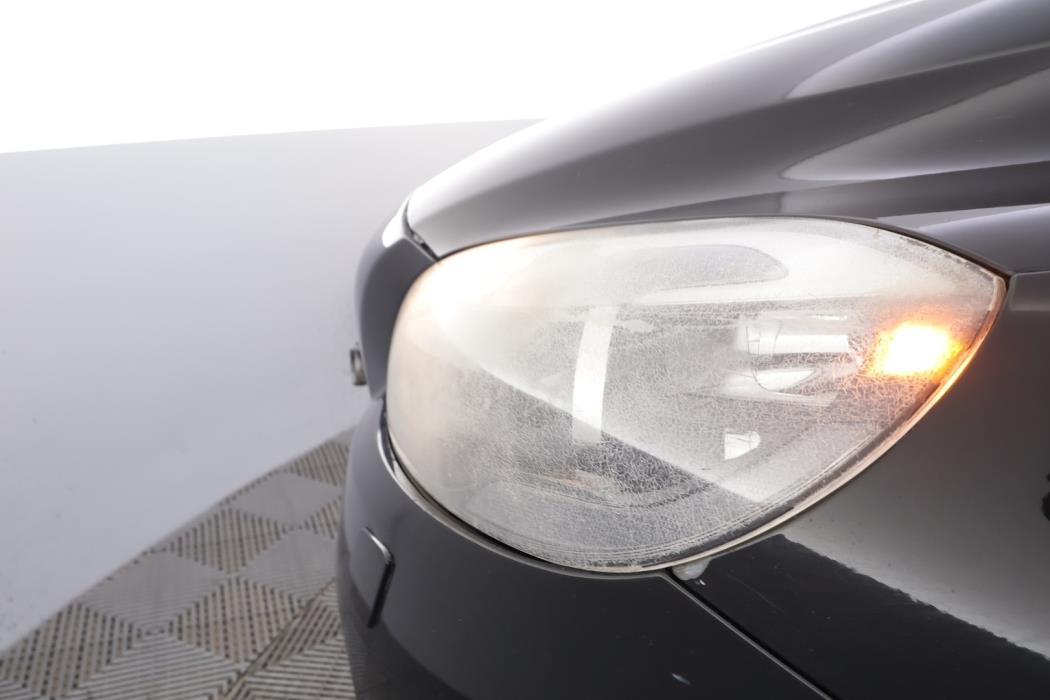 VOLVO V40 2013
