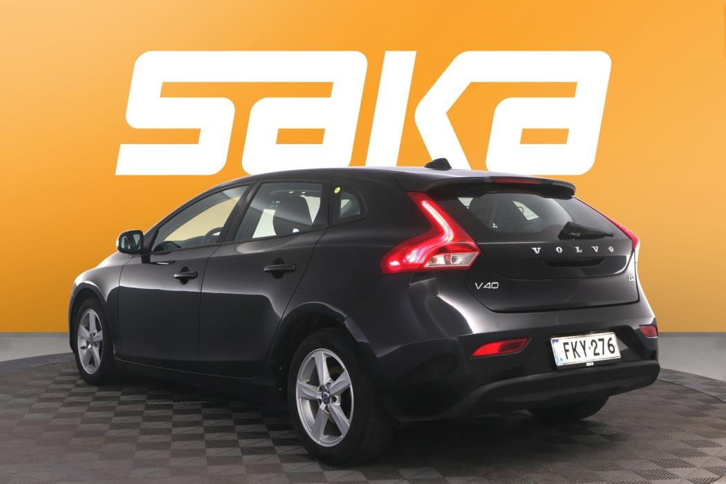 VOLVO V40 2013