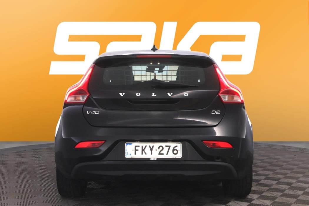 VOLVO V40 2013