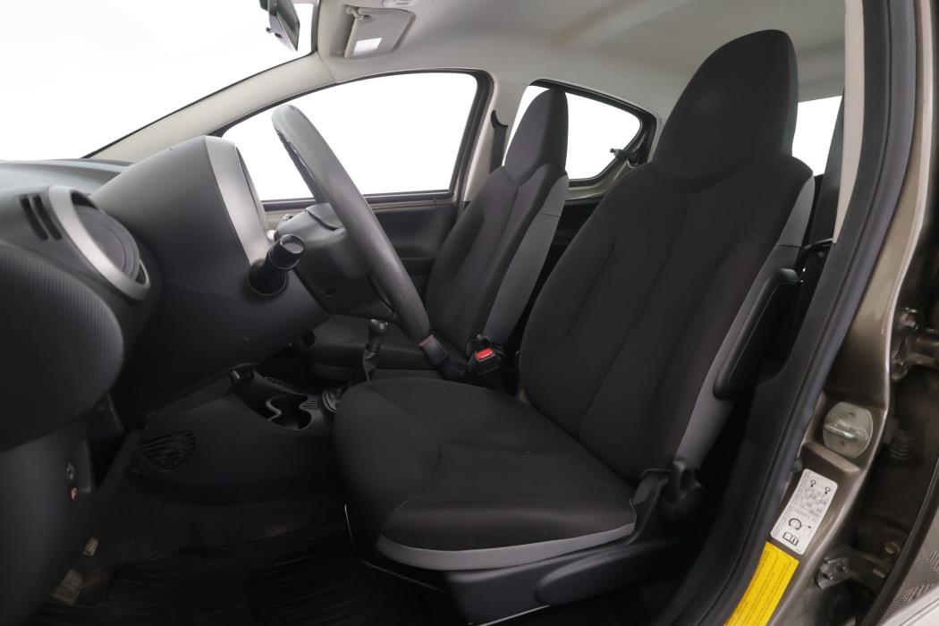 TOYOTA AYGO 2013