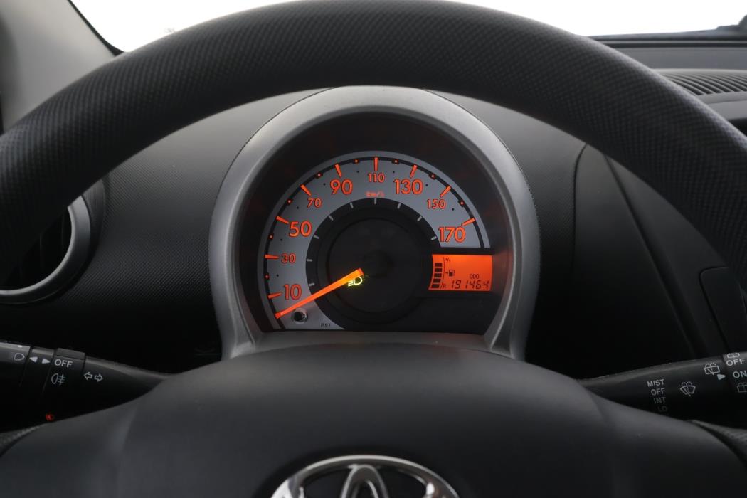 TOYOTA AYGO 2013