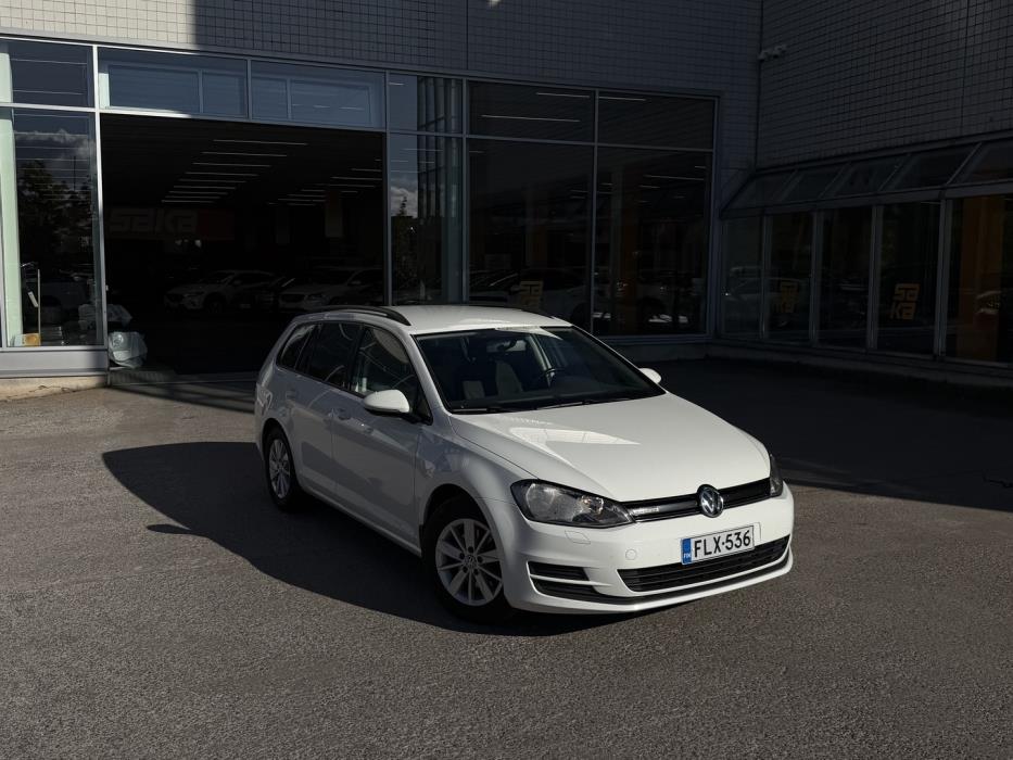VOLKSWAGEN Golf 2016