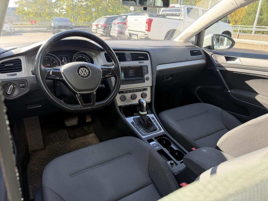 VOLKSWAGEN Golf 2016