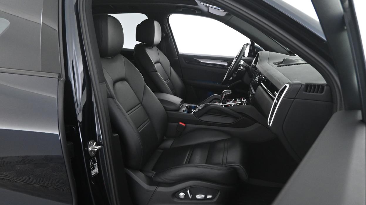 PORSCHE Cayenne 2019