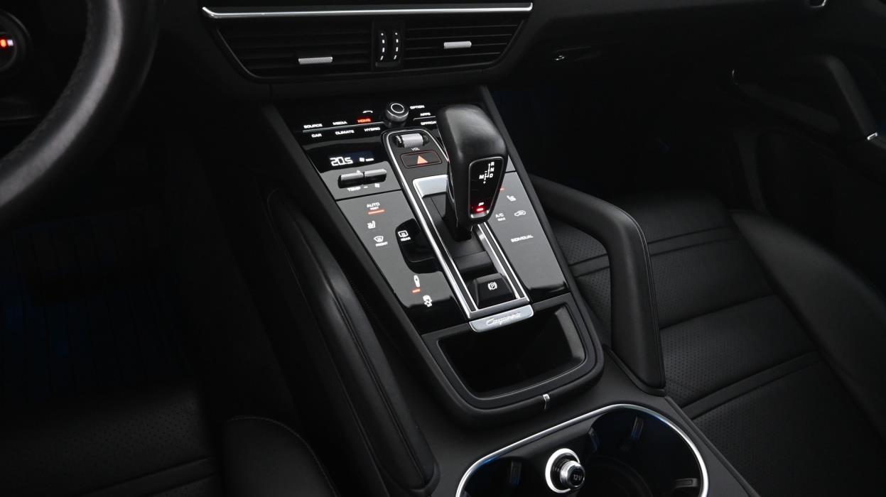 PORSCHE Cayenne 2019