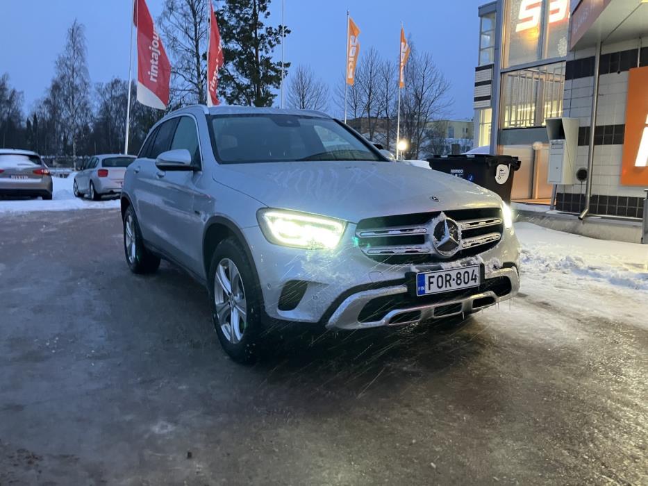 MERCEDES-BENZ GLC 2021