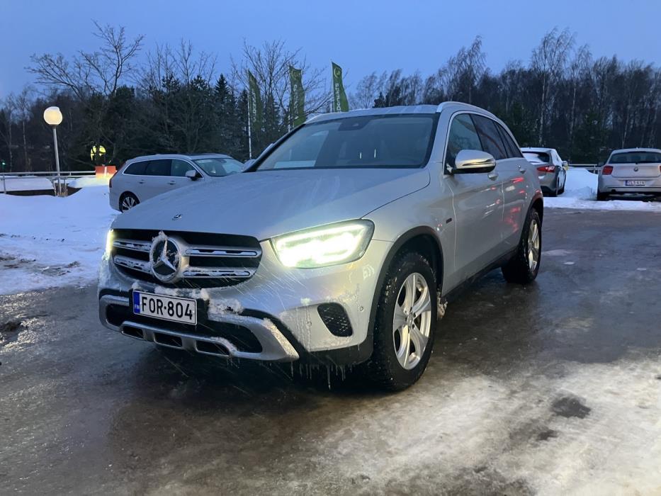 MERCEDES-BENZ GLC 2021
