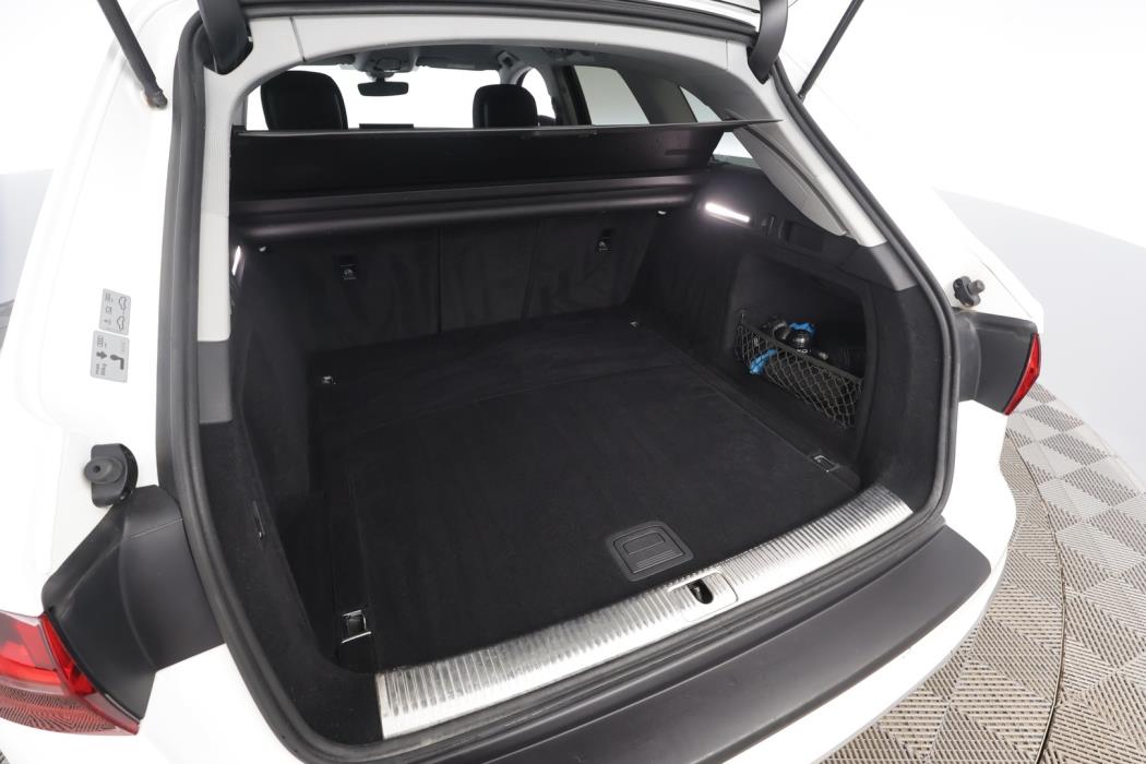 AUDI A4 2020