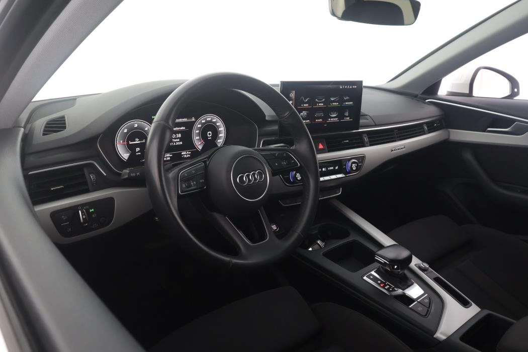 AUDI A4 2020