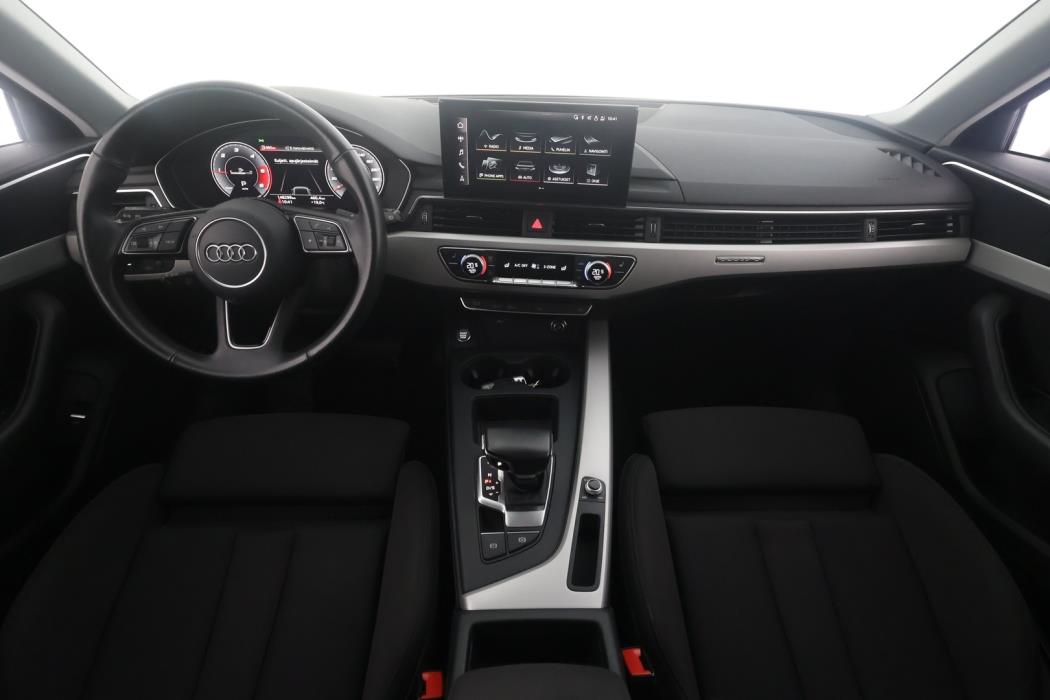 AUDI A4 2020
