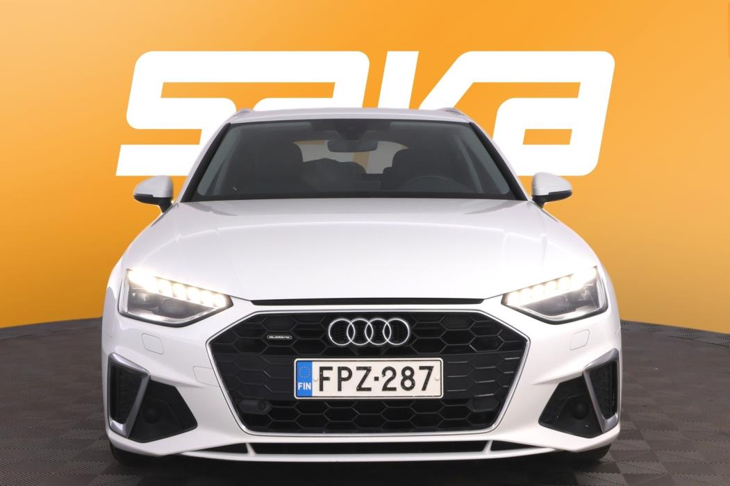 AUDI A4 2020