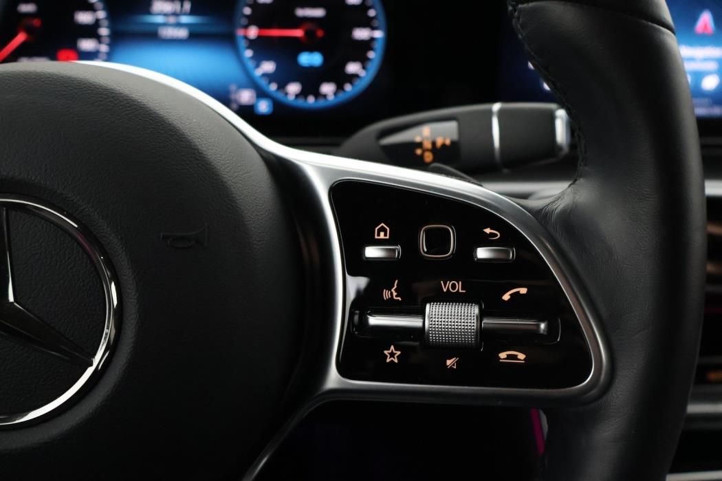 MERCEDES-BENZ EQC 2020