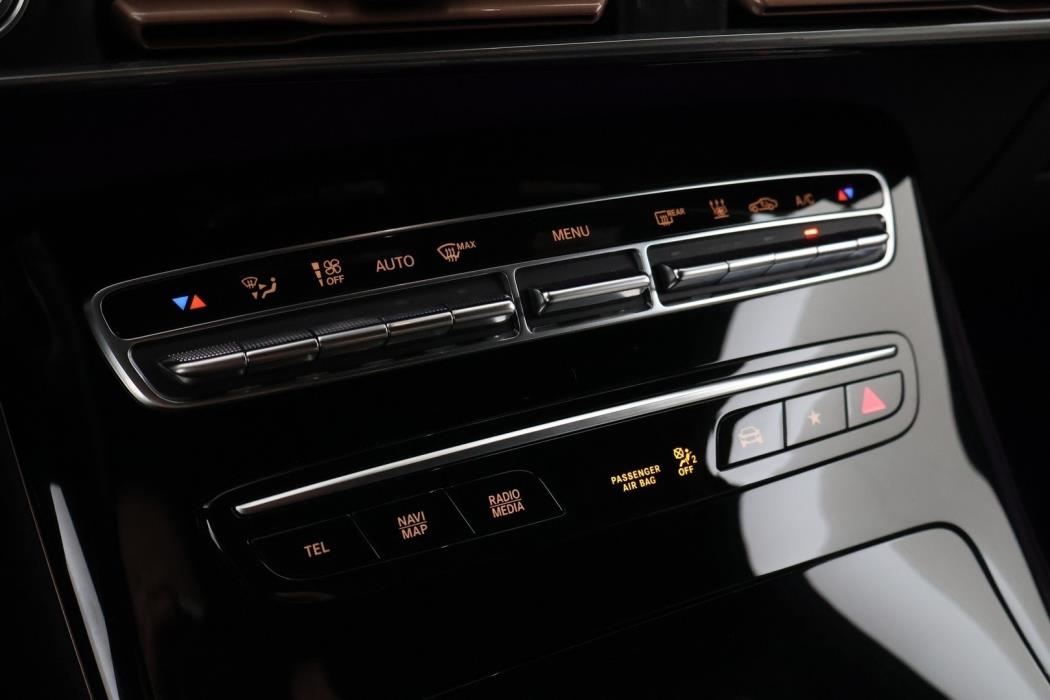 MERCEDES-BENZ EQC 2020