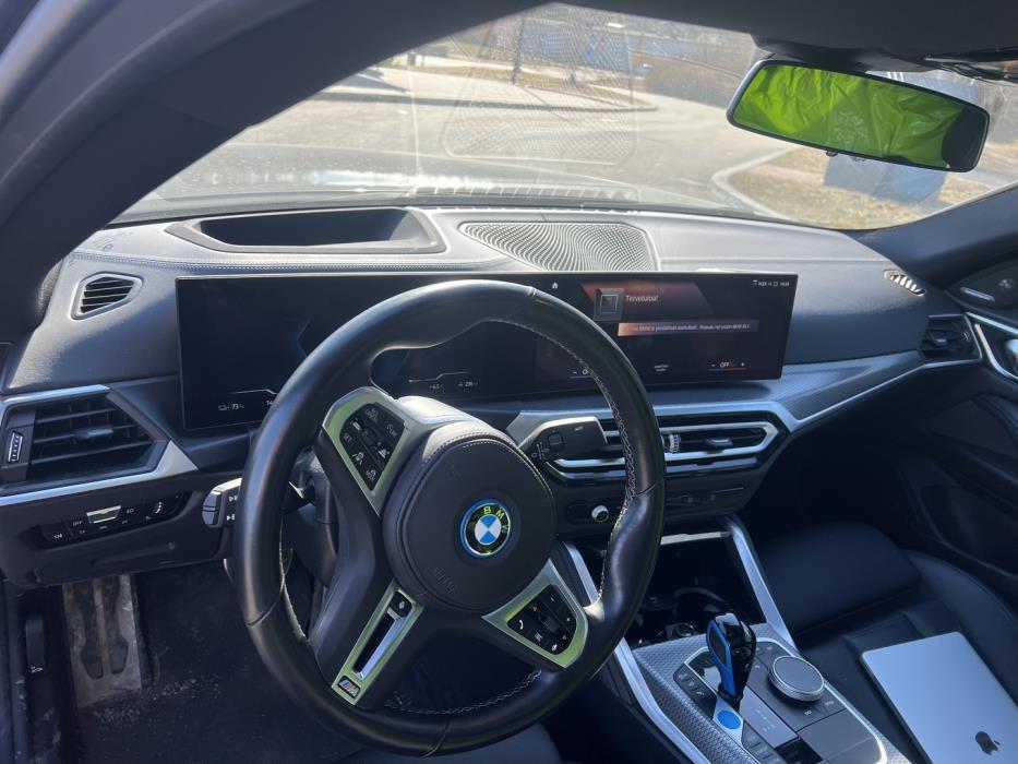 BMW i4 2023