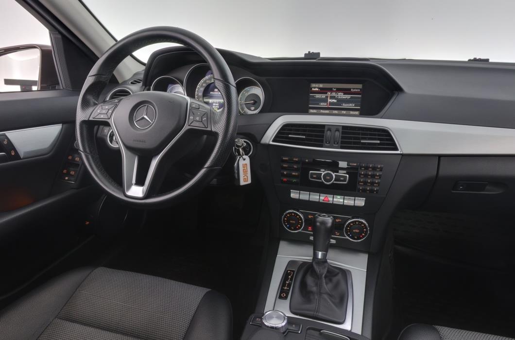 MERCEDES-BENZ C 2012