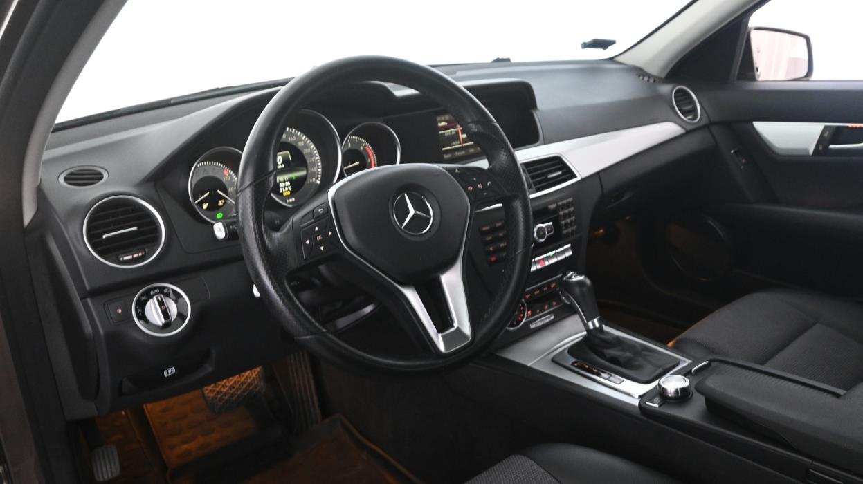 MERCEDES-BENZ C 2012