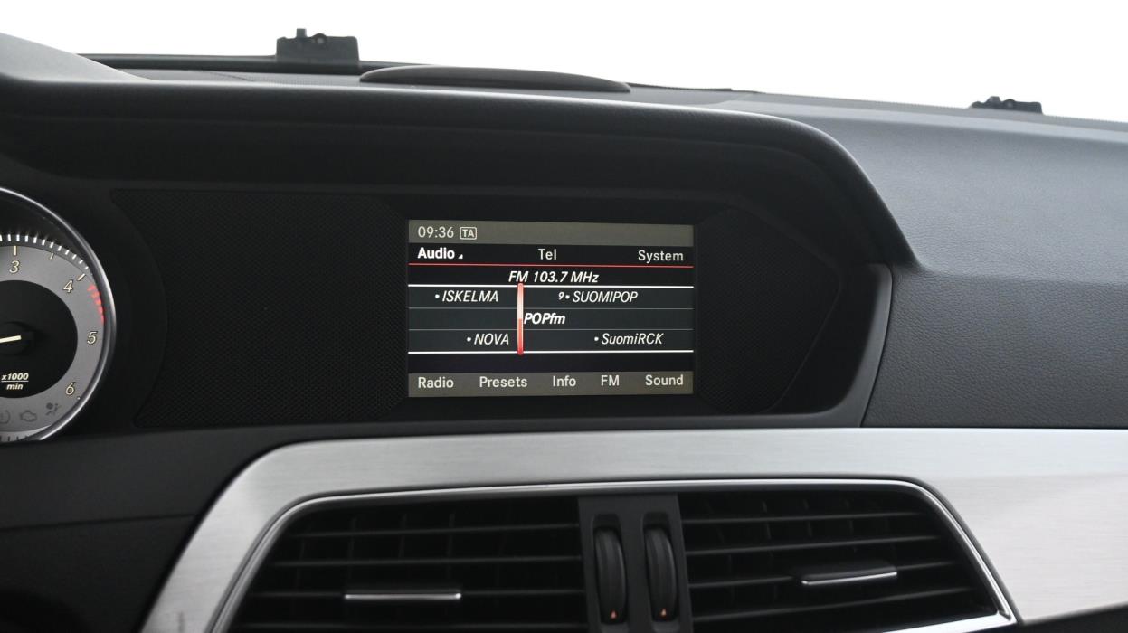 MERCEDES-BENZ C 2012