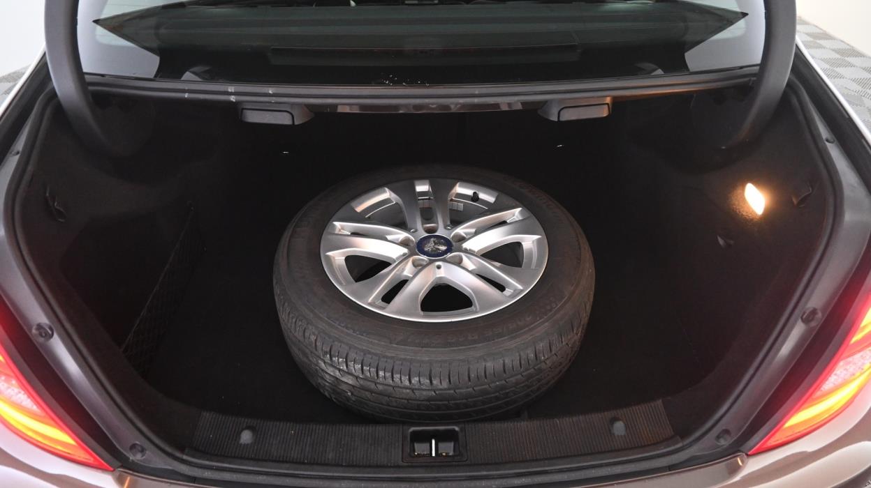 MERCEDES-BENZ C 2012