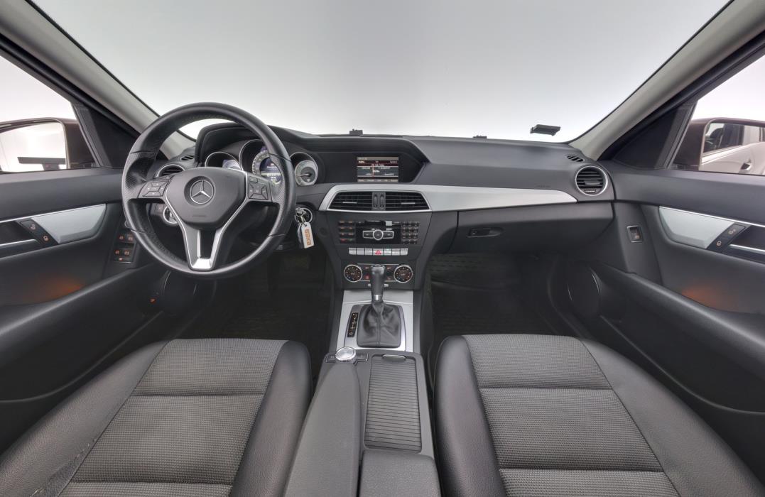 MERCEDES-BENZ C 2012