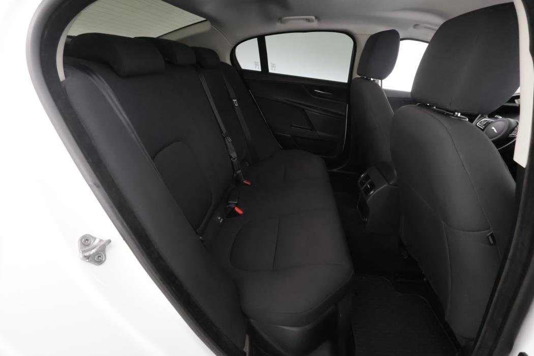 JAGUAR XE 2017