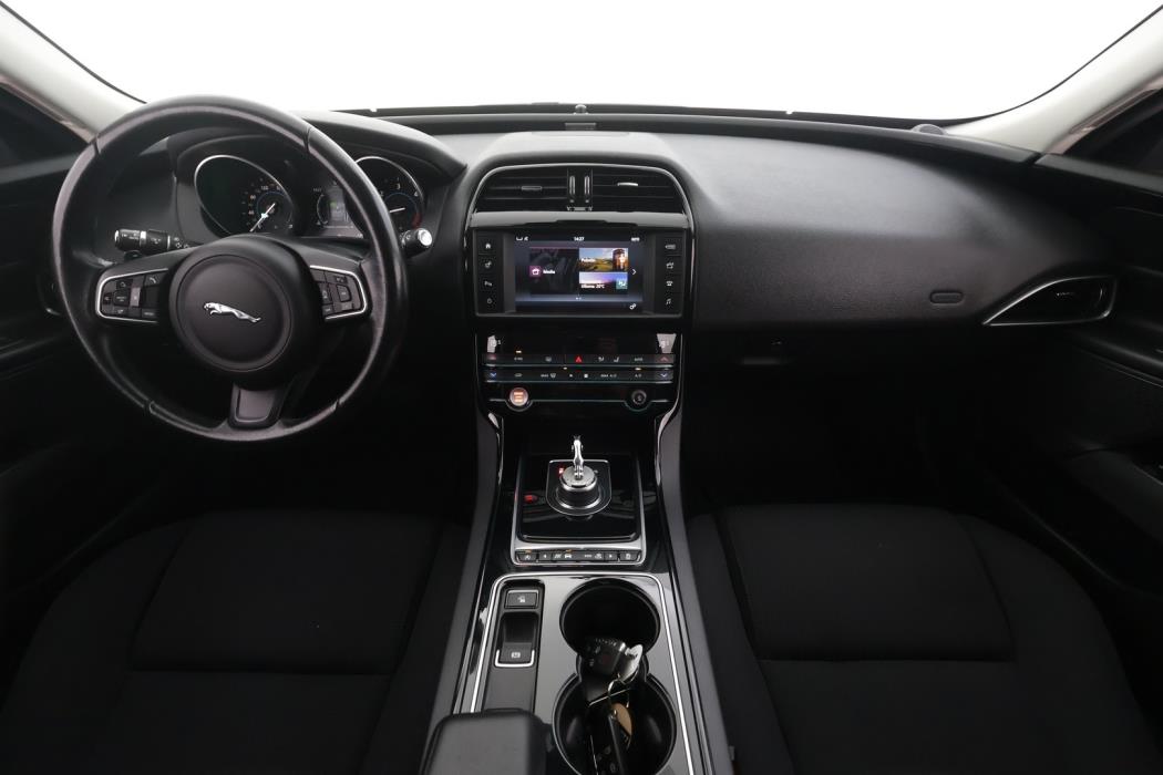 JAGUAR XE 2017