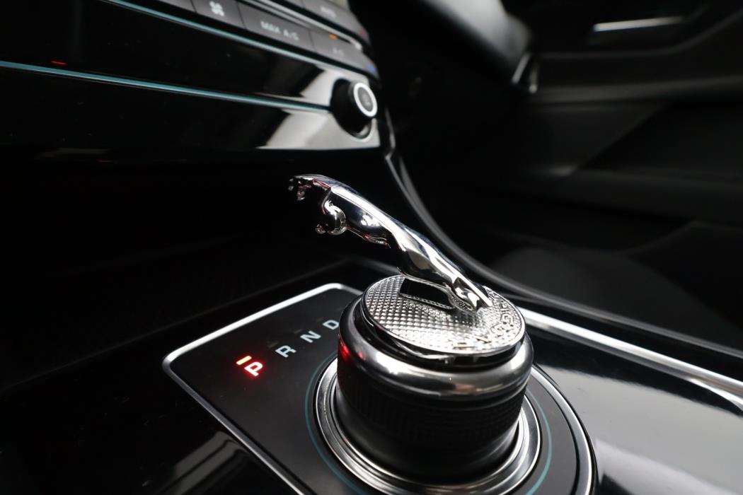 JAGUAR XE 2017