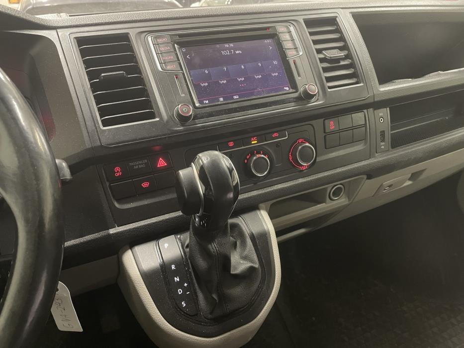 VOLKSWAGEN Transporter 2018