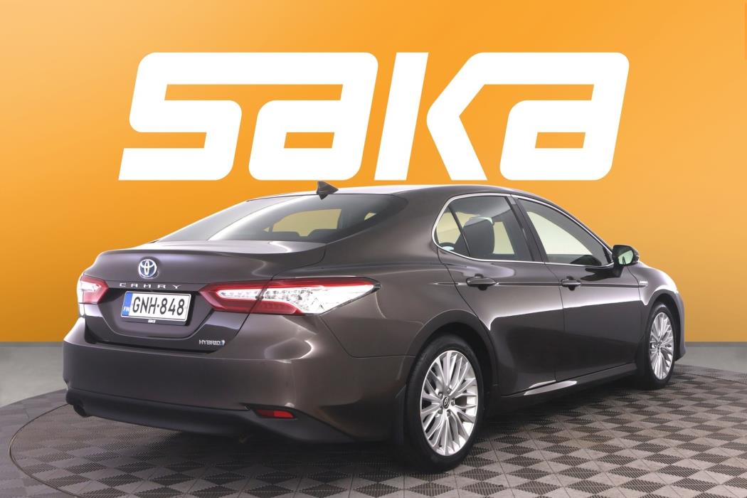 TOYOTA Camry 2019