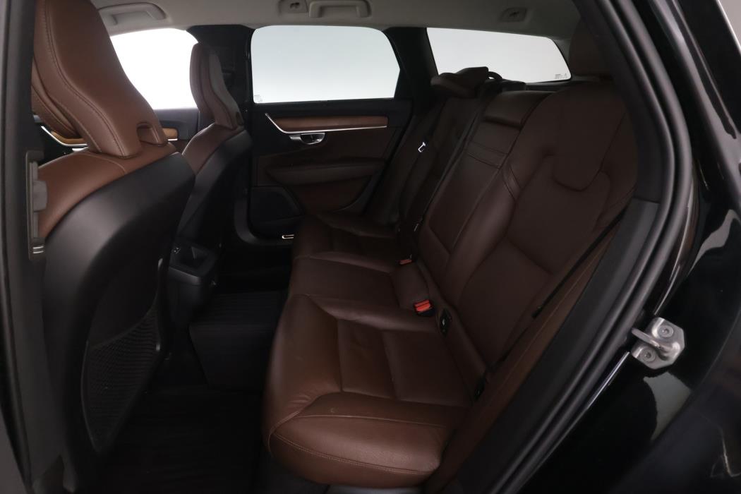 VOLVO V90 2020