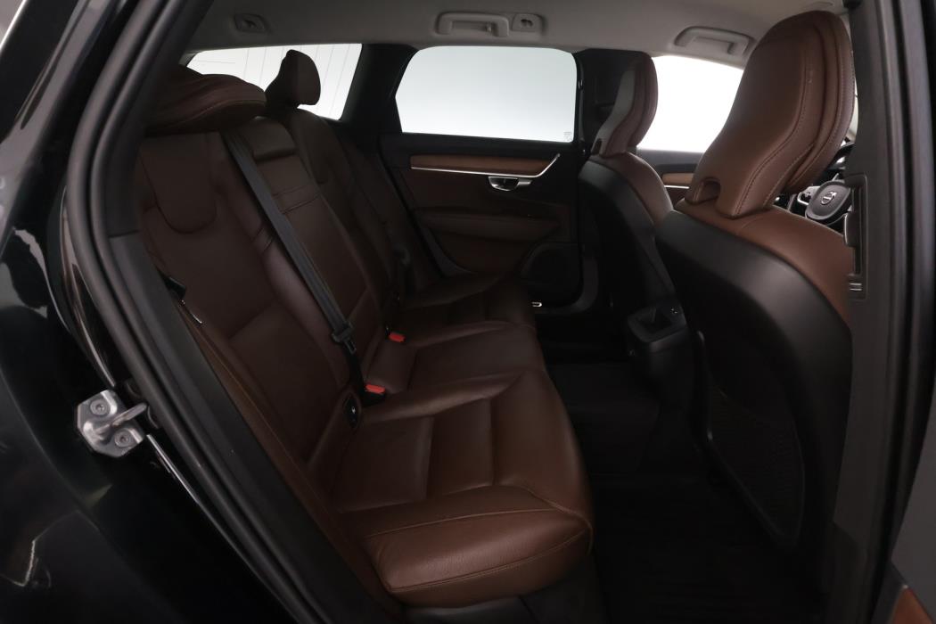 VOLVO V90 2020
