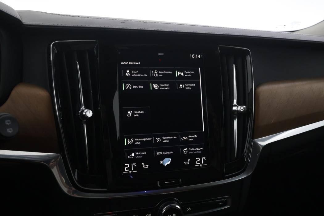 VOLVO V90 2020