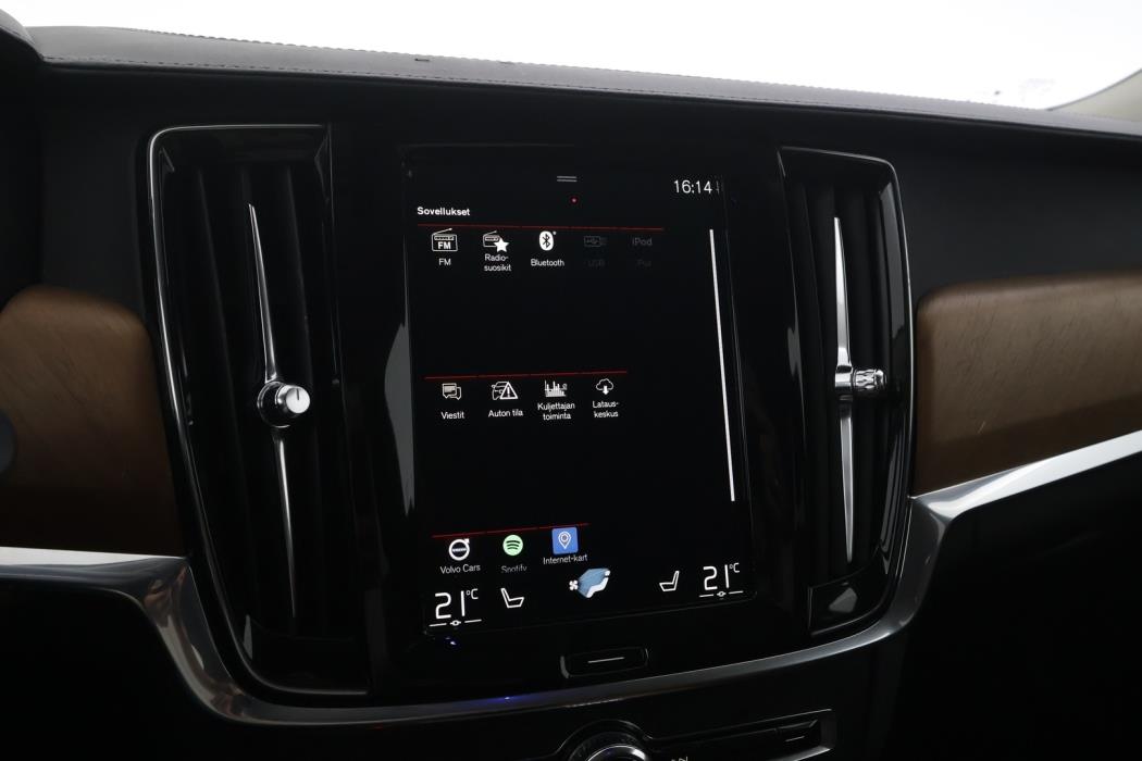 VOLVO V90 2020