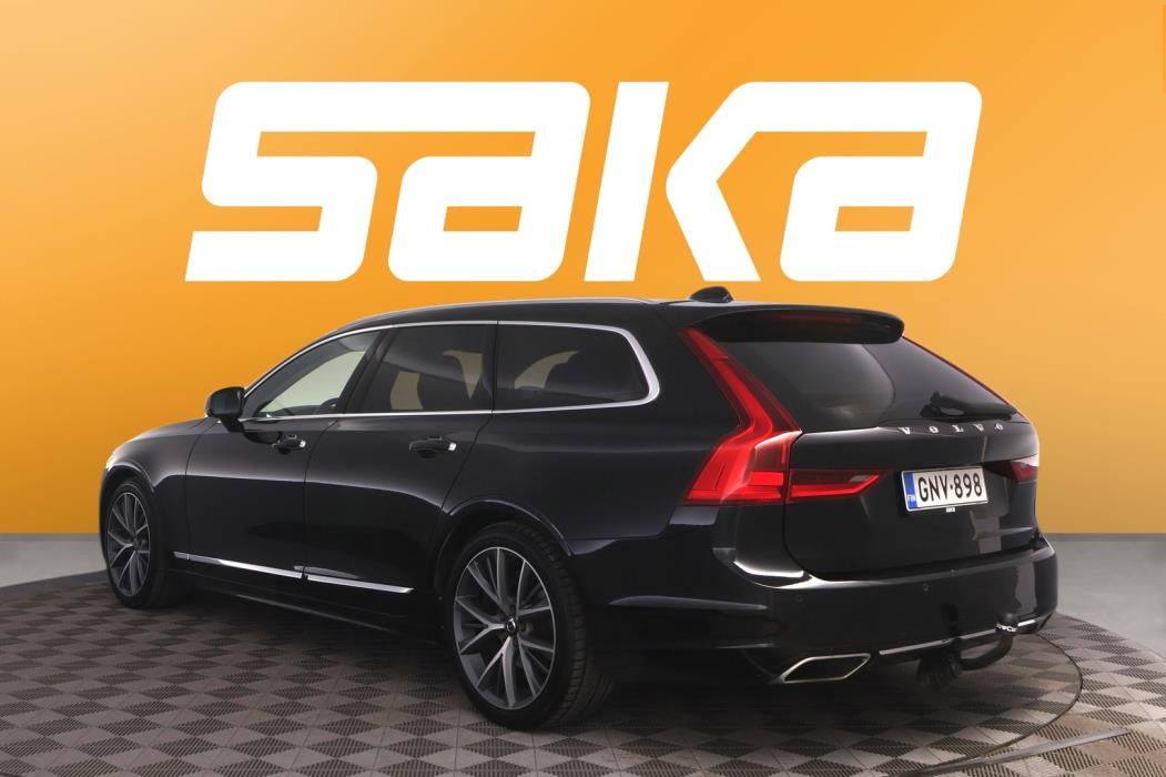 VOLVO V90 2020