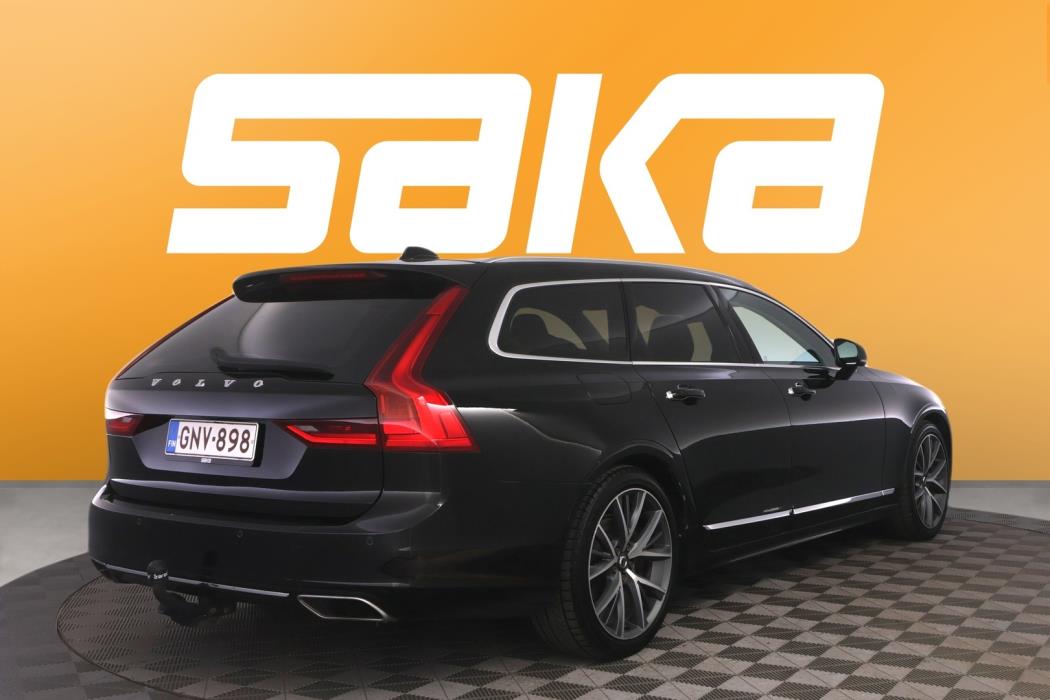 VOLVO V90 2020