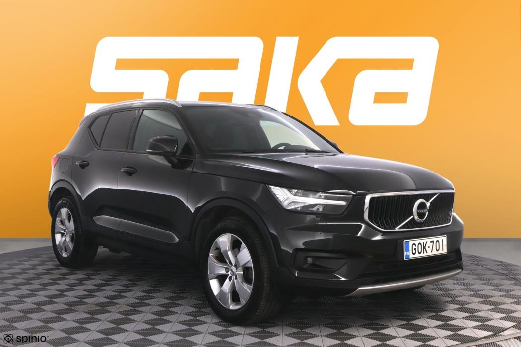 VOLVO XC40 2021