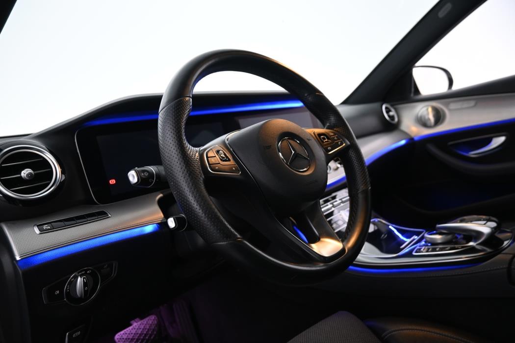 MERCEDES-BENZ E 2016