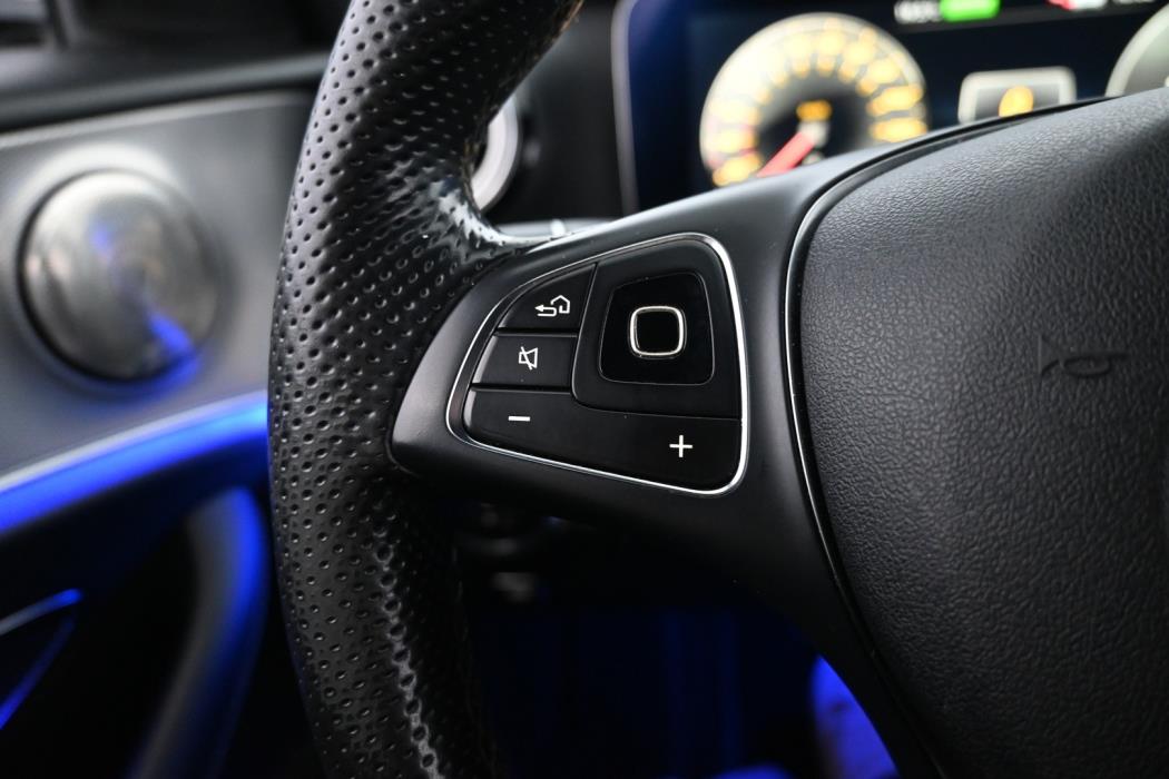 MERCEDES-BENZ E 2016