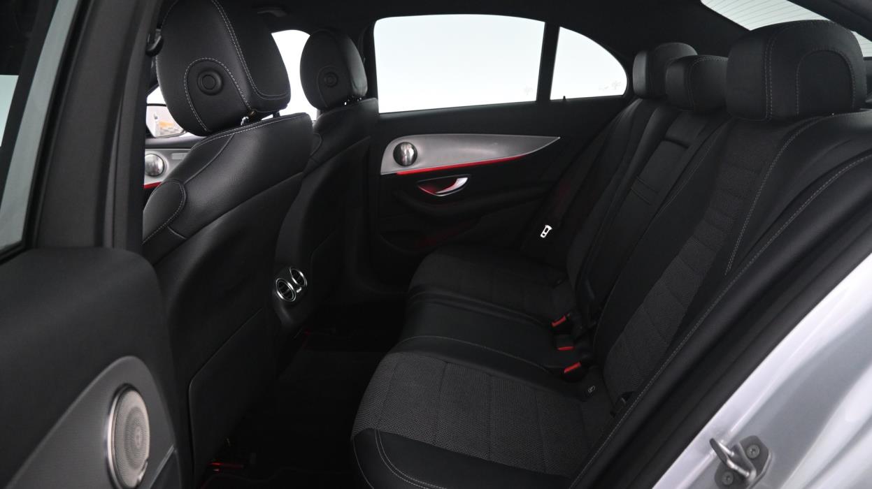 MERCEDES-BENZ E 2016