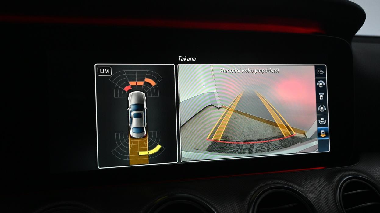 MERCEDES-BENZ E 2016