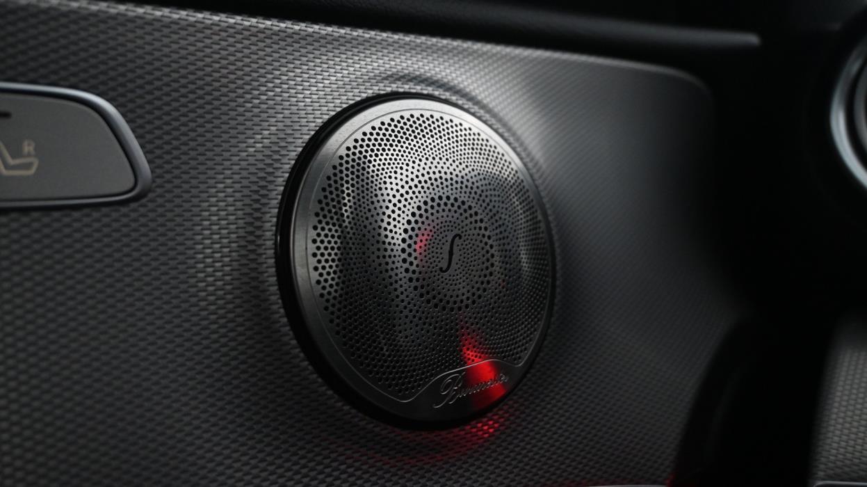 MERCEDES-BENZ E 2016