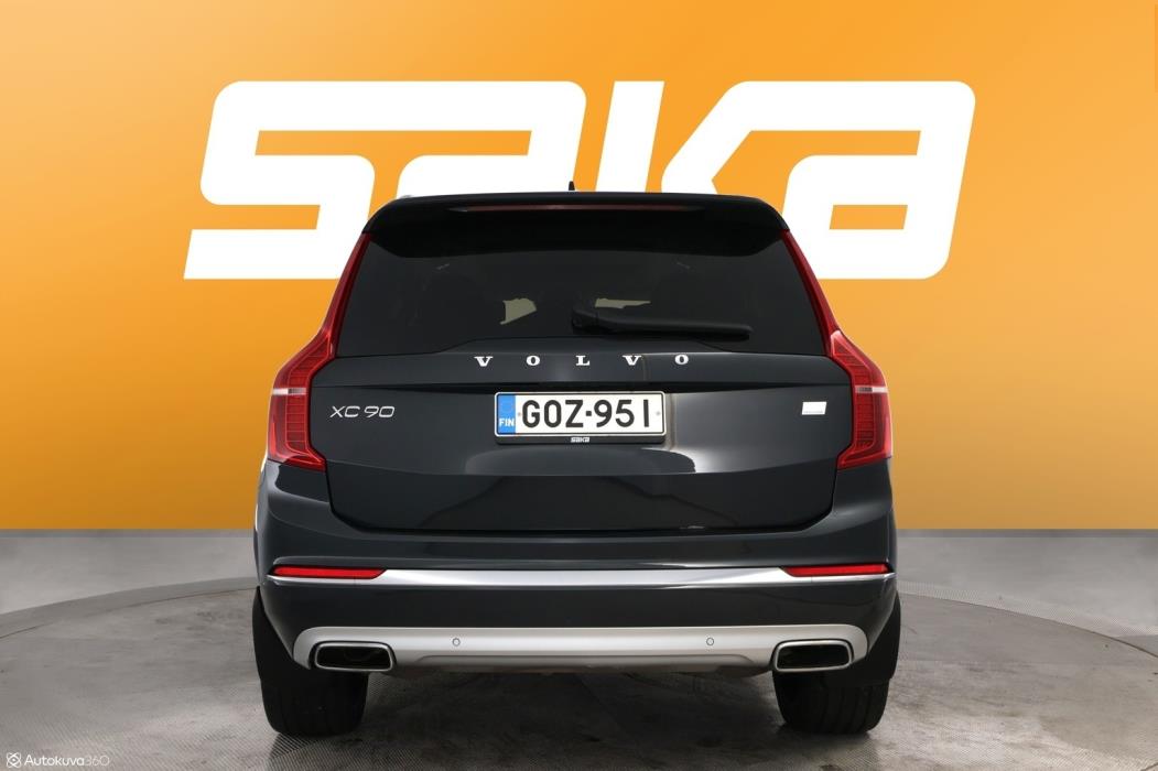 VOLVO XC90 2021