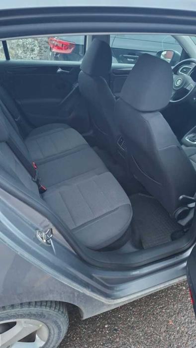 VOLKSWAGEN Golf 2009