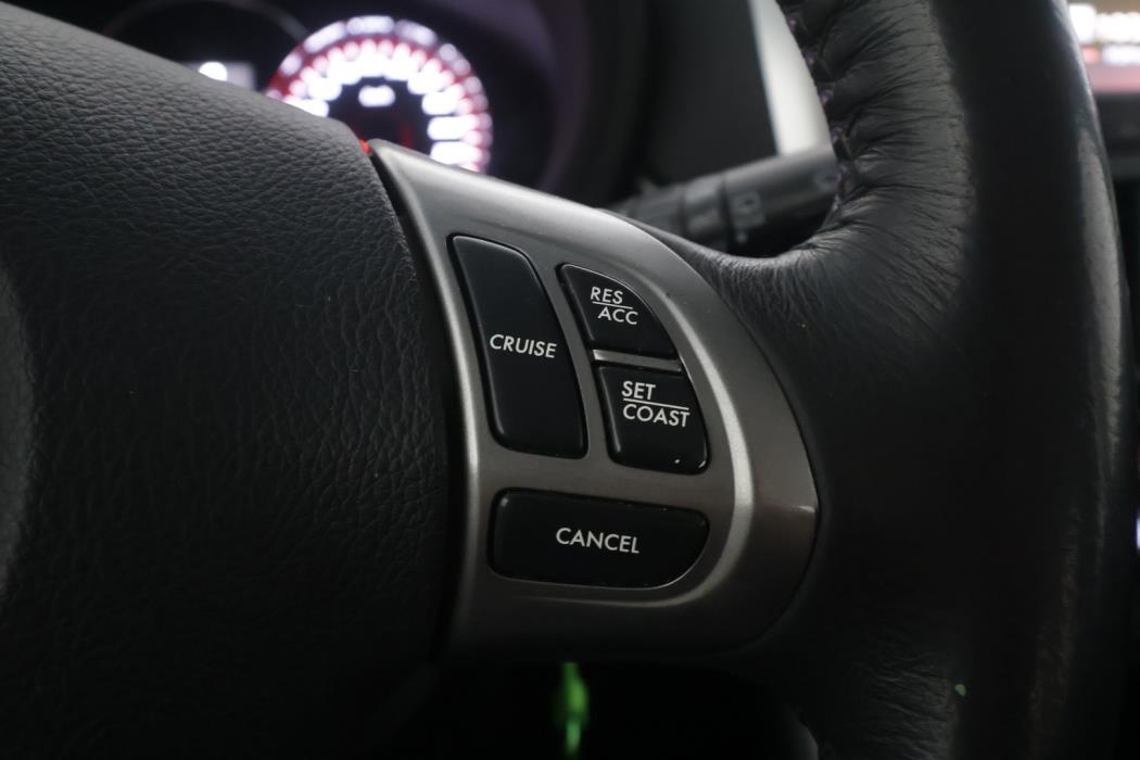 SUBARU Forester 2011