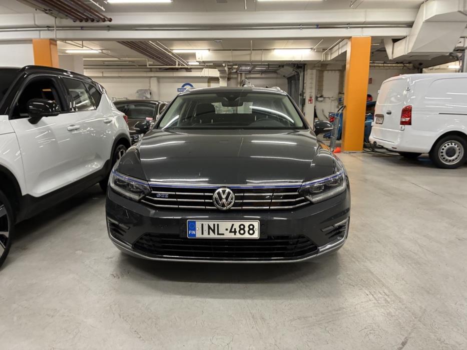 VOLKSWAGEN Passat 2017
