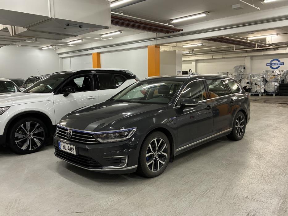 VOLKSWAGEN Passat 2017
