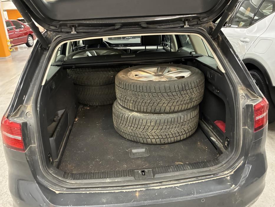 VOLKSWAGEN Passat 2017